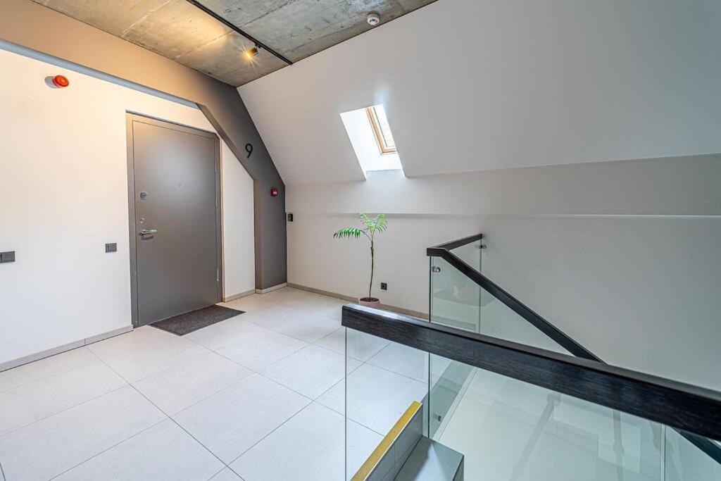Sky Apartment With Free Parking And Balcony & Ac 카우나스 외부 사진