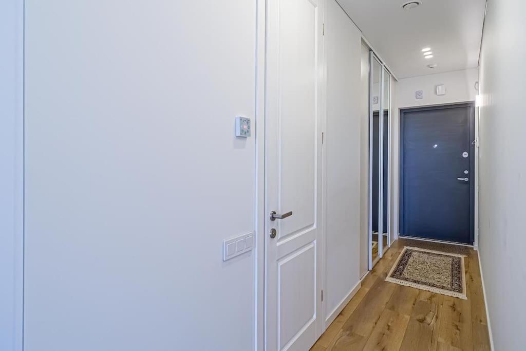 Sky Apartment With Free Parking And Balcony & Ac 카우나스 외부 사진